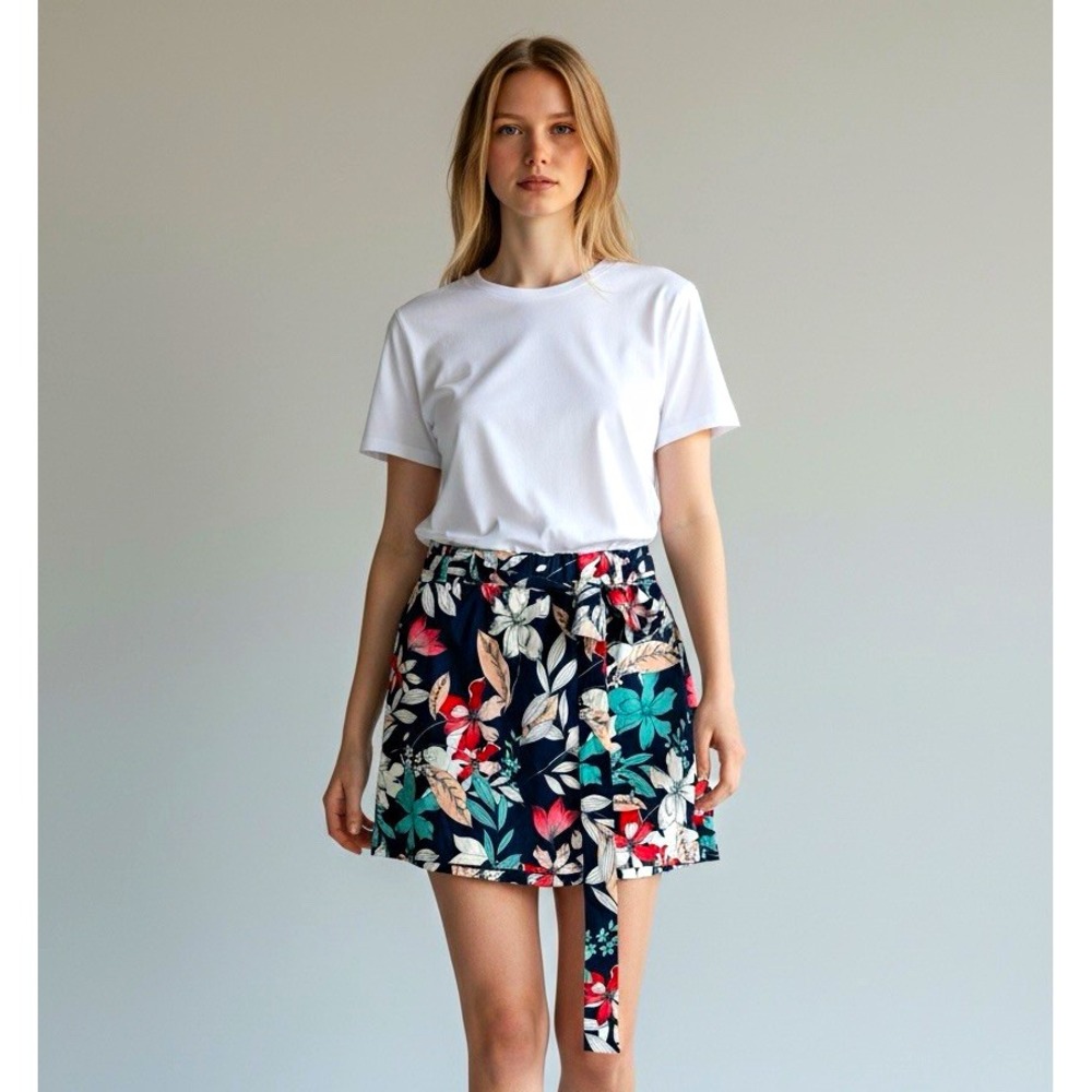 St. John's Bay Floral Print Pull-On Skort Women's M Short Stretch Elastic Waist